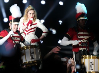madonna-mdna-tour-2